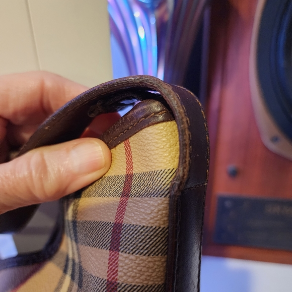 Burberry satchel - Picture 7 of 12